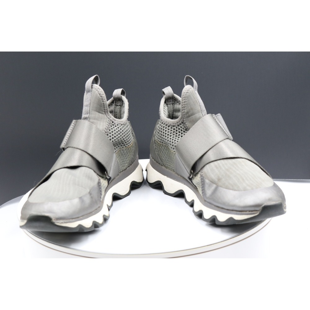 Sorel Kinetic Sneaker Womens  7 Grey Mesh Crossover Strap Scalloped Sole Sporty